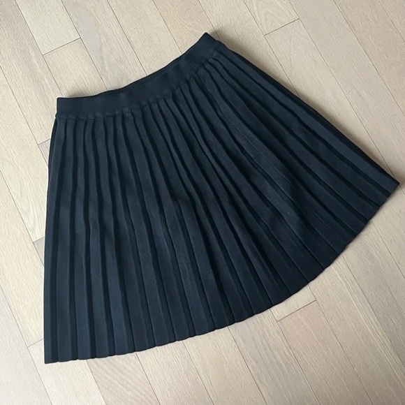 NWT 🍎Cider Black Pleated SchoolGirl Knit Preppy Skirt – Size 2XL - Picture 1 of 7